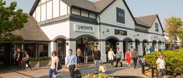 Cheshire-Oaks_Plassey